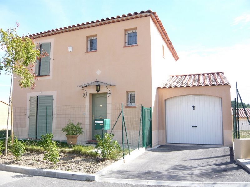 Constructeur de bastide provençale près d'Avignon Vaucluse